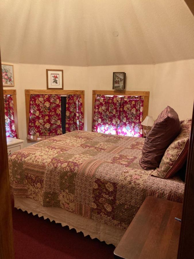 All Seasons Inn Юрика Спрингс Экстерьер фото