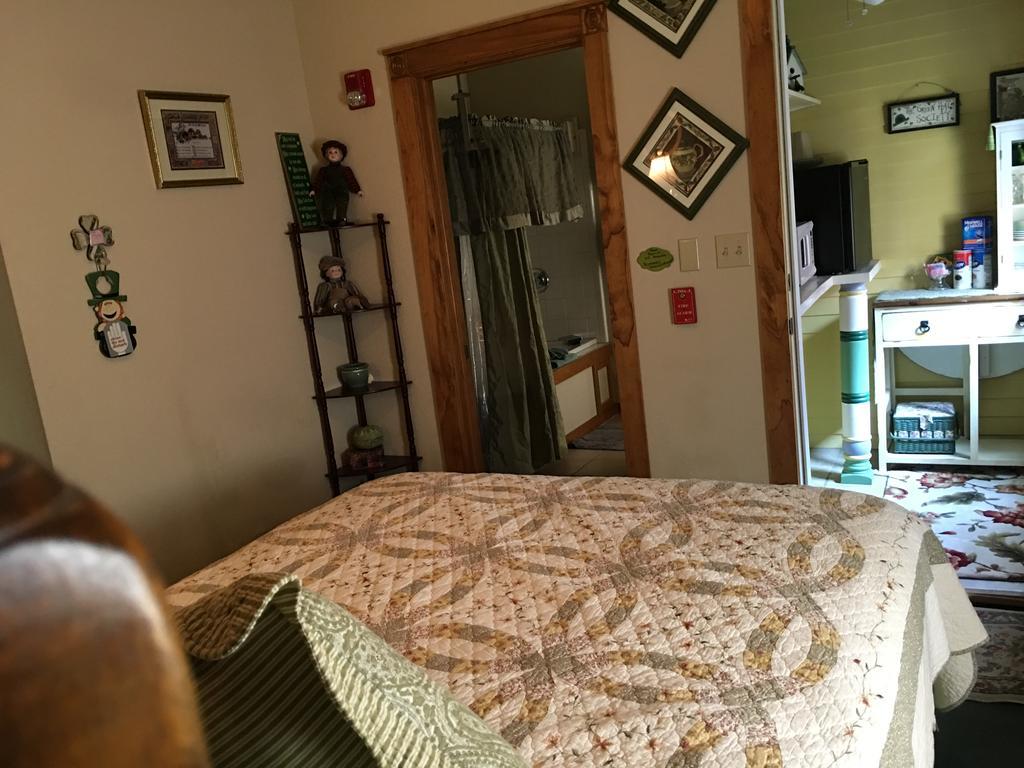 All Seasons Inn Юрика Спрингс Экстерьер фото